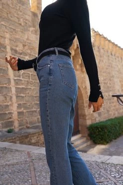 Mid Blue Straight Leg Jeans -Classic Fashion Clothing Store 3a48bb99018be76952a0f7f17383df9a52858f5f 1