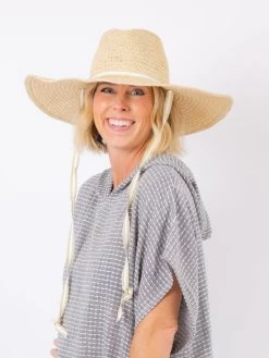 Hat Attack Elle Chinstrap STRAW -Classic Fashion Clothing Store 69604A617404000Product 01