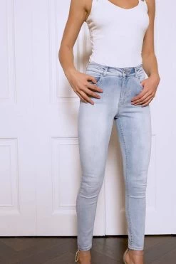 Light Wash Perfect Skinny Jeans -Classic Fashion Clothing Store 83e5e89e0cb29029f5e874a508874502cd6e763f