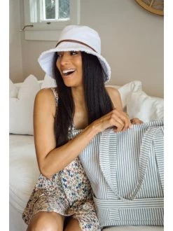 HAT ATTACK FRINGED BUCKET HAT WHITE -Classic Fashion Clothing Store 86E4F3FCDBC4WHTPRODUCT 03