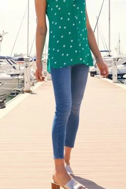 Mid Blue Cropped Perfect Skinny Jeans -Classic Fashion Clothing Store 8bb7dbc636220d61972c74bc17ac55cf31e7d345