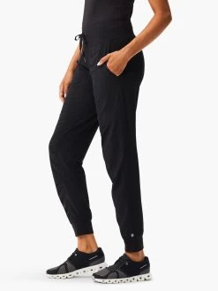 Tech Stretch Ruched Jogger -Classic Fashion Clothing Store ACTBAS8870BLXPRODUCT 02