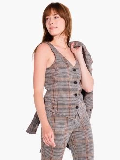 Sketched Plaid Knit Vest NEUTRAL MULTI -Classic Fashion Clothing Store F231033NUMPRODUCT 04