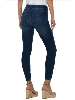 Liverpool - Sienna Pull On W/ Utility Pockets DARK WASH -Classic Fashion Clothing Store LM2621F60DWSPRODUCT 03