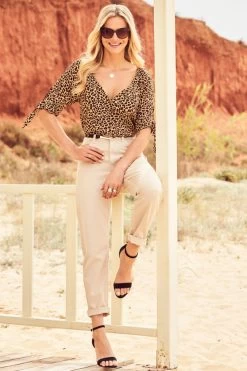 Ecru Girlfriend Jeans 14 Ecru Girlfriend Jeans -Classic Fashion Clothing Store s40 s20bd008eu s21tw091 039