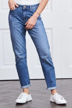 Mid Blue Relaxed Fit Boyfriend Jeans -Classic Fashion Clothing Store web s17 s21bd017 s21fw010we 041
