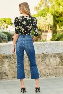 Mid Blue Cropped Kick Flare Jeans -Classic Fashion Clothing Store web 49 s22tj196bkfl01 s22bd018be0010 176