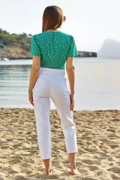 White Denim Cropped Straight Leg Jeans -Classic Fashion Clothing Store web 61 s22tw129grsp01 098 1